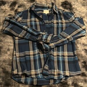 American Eagle blue Plaid Button-Up Shirt
